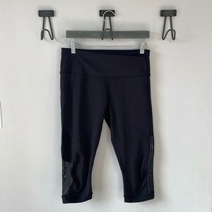 Lululemon Athletica, size 8, mesh side and calf, capri crop leggings, EUC